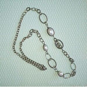 Premier Designs "Beautiful" necklace